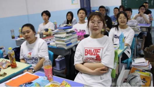 户籍河南，在西安成才补习学校上高中，能不能参加陕西高考？