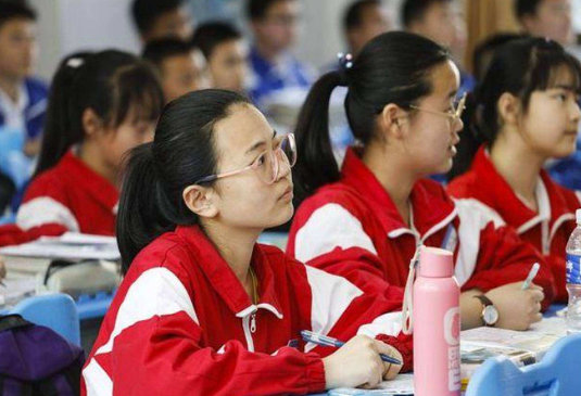 回流生文化课冲刺班是否要求补习所有课程