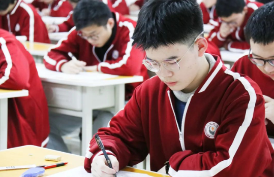 回流生要怎么才能在户籍所在地参加考试？